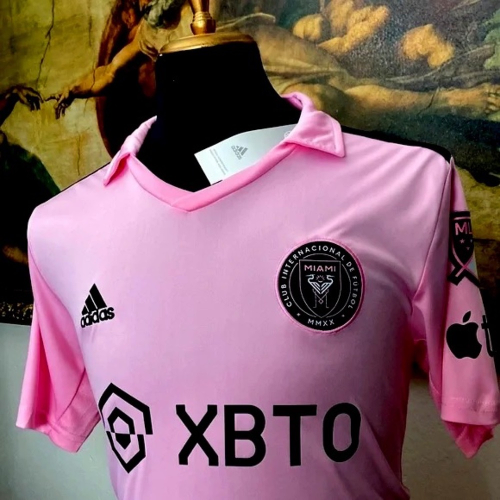 Inter Miami Adidas Messi jersey NWT